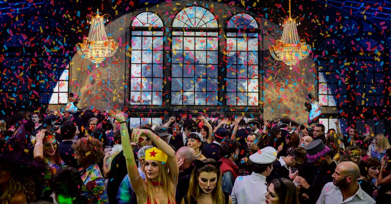 Spazio 5 con nuova Opel Corsa e Grandland X Hybrid al Carnival Party a Torino