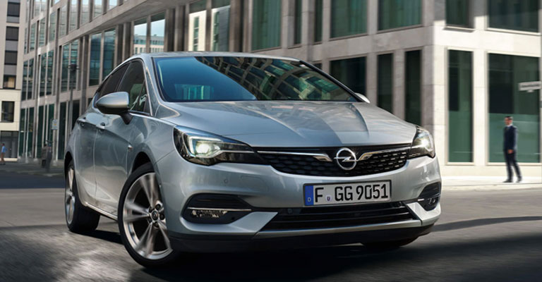 Gamma Opel Astra Edition 2020 da 199 Euro al mese con Opel Protection da Spazio a Torino
